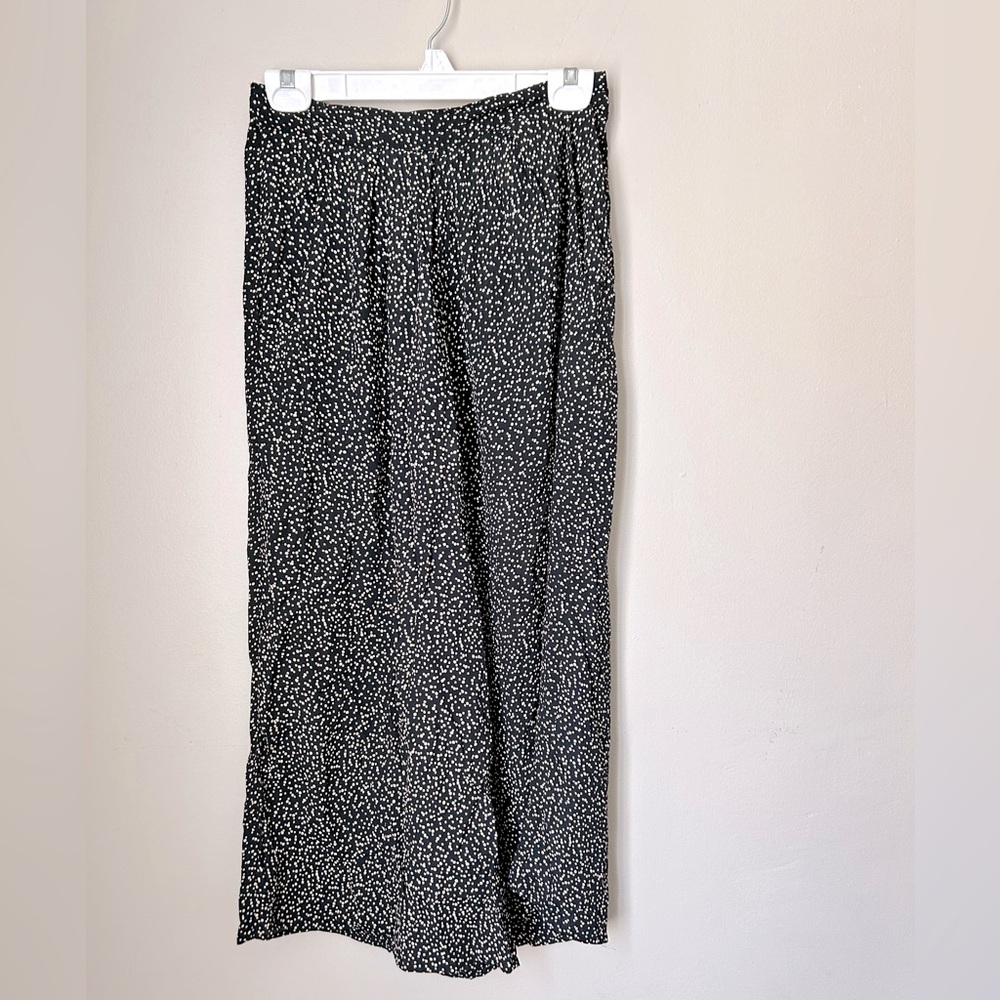 FLYNN SKYE wide leg stretchy waist flowy pants